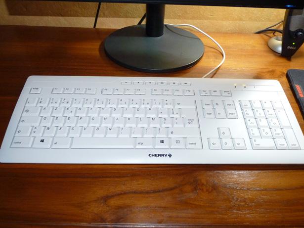 Gros plan sur mon nouveau clavier Cherry Stream XT Corded