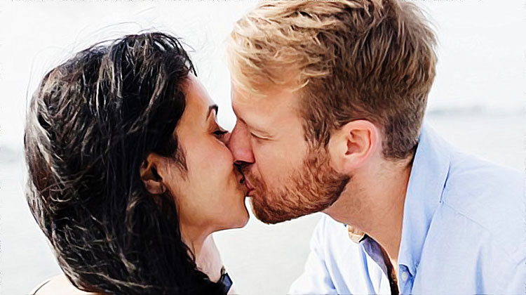 Couple amoureux s'embrasse