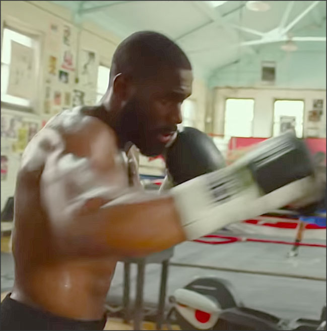 homme combat a la boxe