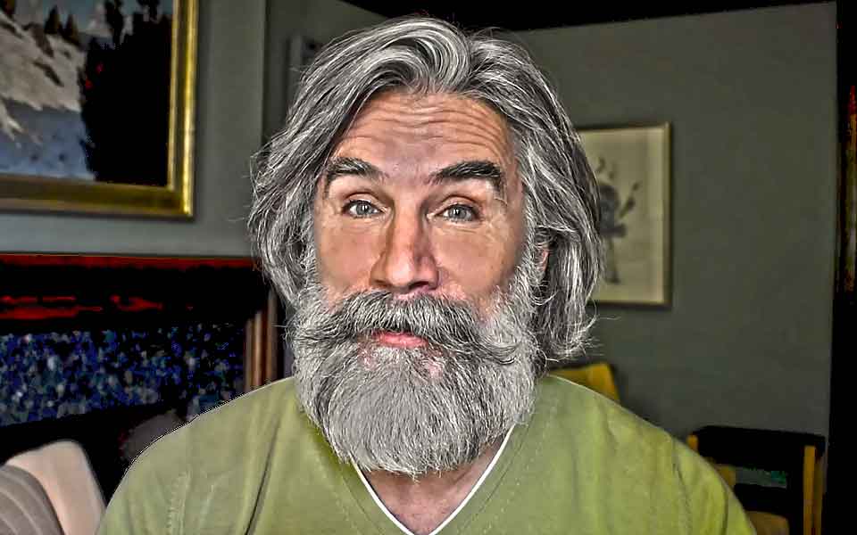 homme barbu mature