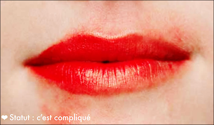 Statut : c'est compliqué - Bouche de femme