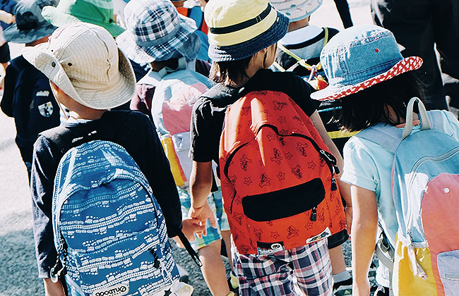 Enfants en groupe