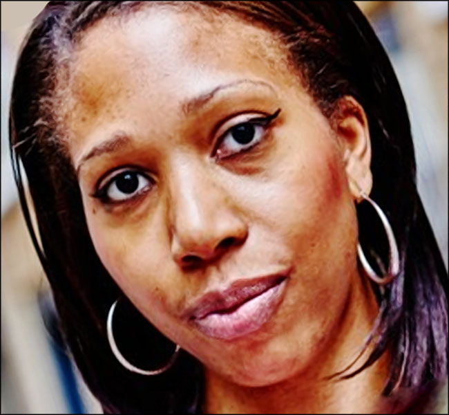 Femme noire en gros plan