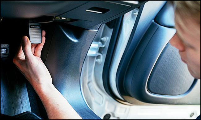 Installer un traceur gps dans une voiture