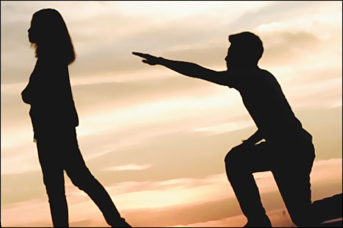 mari demande la presence de sa femme