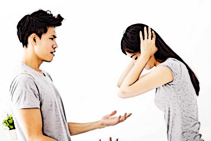 une femme se prend la tete pour ne pas ecouter son copain