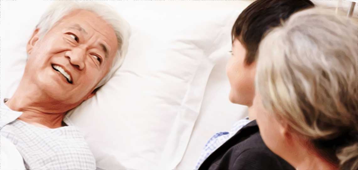 vieux sur lit d hopital