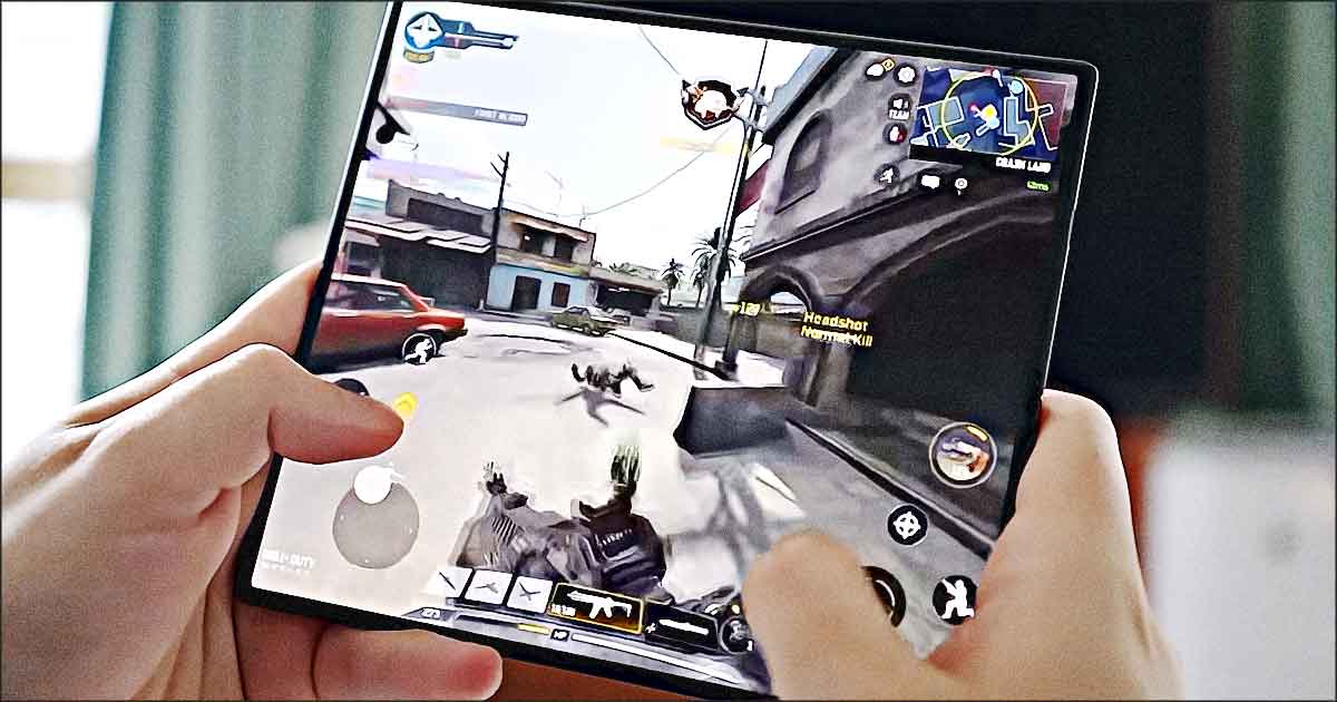 deplier samsung z fold 8 ultra pour jouer